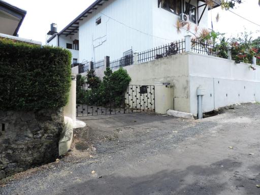 Lakeside Lodge - Housity