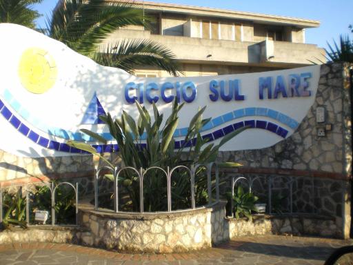 Villaggio Albergo Da Ciccio Sul Mare - Housity
