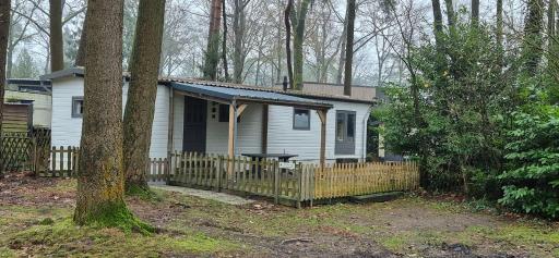 Chalet Hoenderloo Beuk - Housity