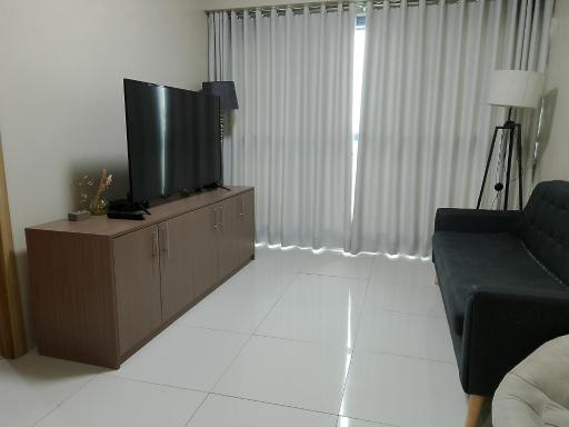 Roxas Blvd Stunning Studio Condo Near US Embassy - Housity