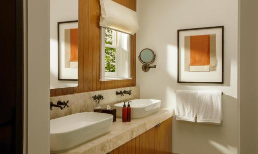 MacArthur Place Inn & Spa - Housity
