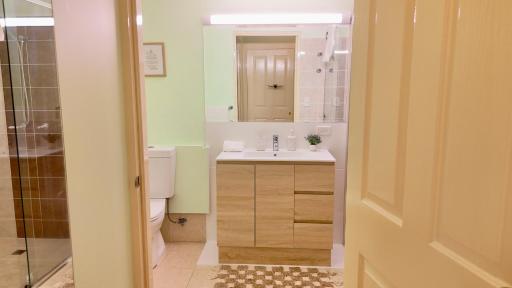 Curtis Falls Studio-Apartment - Housity