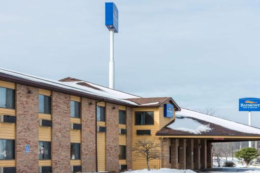 Baymont by Wyndham Cambridge - Housity