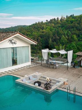 No Flowers Boutique Hostel - Housity