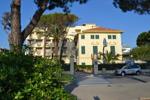 Hotel Quattro Palme - Housity