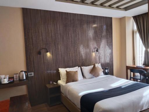 Nirvana Inn - Housity