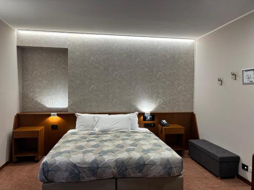 Villa Nasti Hotel Ristorante - Housity