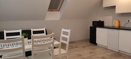 Apartamenty Wilga z całorocznym jacuzzi i letnim basenem - Housity