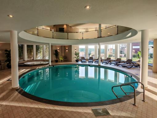 Hotel Ostfriesen Hof - Housity