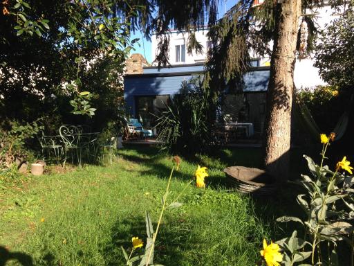 La Maison Bleue - Housity