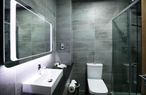 La Mon Hotel & Country Club - Housity
