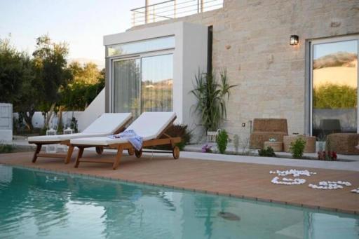 Annassa Suites - Housity