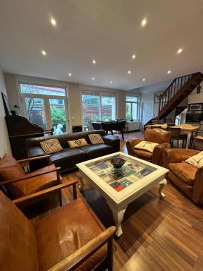 La Liberté, Loft 90 m2 rénové centre-ville, terrasse amenagee, jeux & parking - Housity