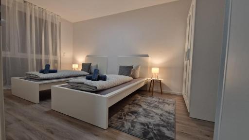 Modern Living Apartment with Sunset Terrace - Lift - Smart TV - XXL Terrasse - Housity