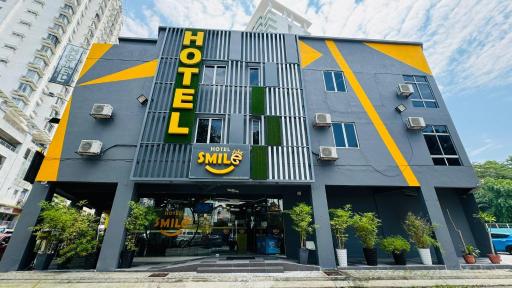 Smile Hotel Selayang Point - Housity