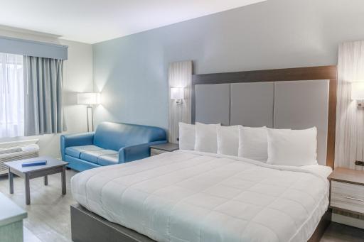 Admiral's Inn on Tybee Island - Housity