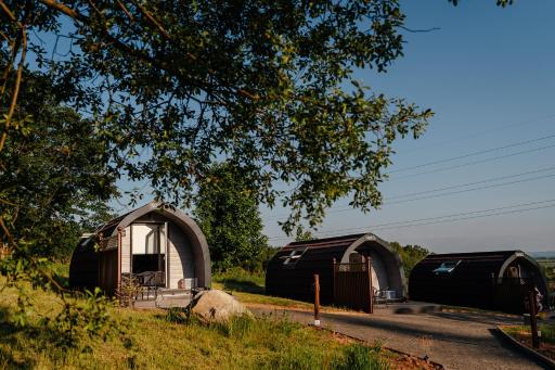Glamping Pods - Housity