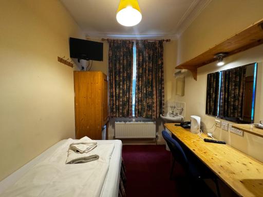 Bridge Park Hotel - Housity