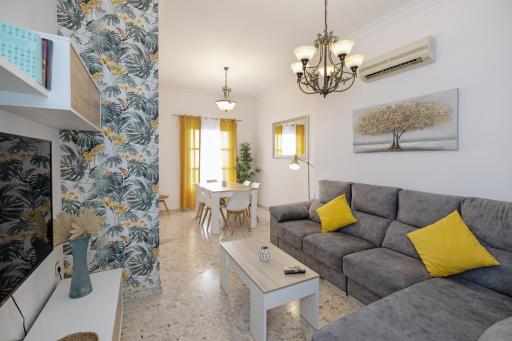 Apartamentos TrianaSol - Housity