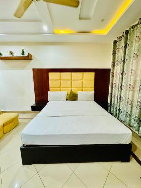 Hotel Pak Continenntell - Housity