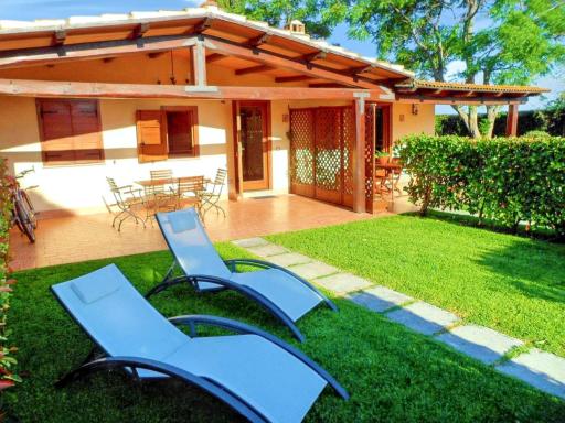Comfortable House in Pescia Romana - Housity