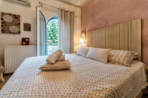 Argyro Rent Rooms - Housity