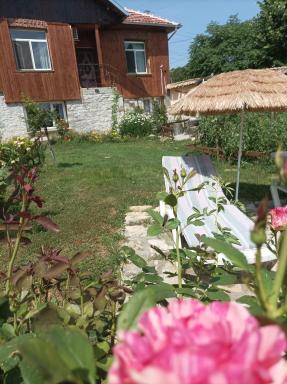 Вила Нина в Крамолин - Housity