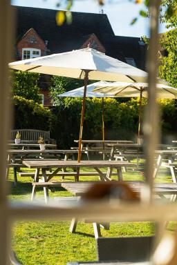 The Stag and Huntsman at Hambleden - Housity