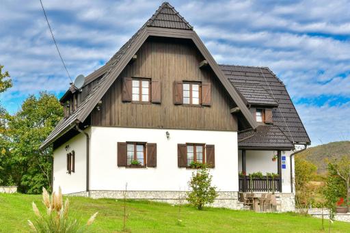 FLORA HOUSE - Housity