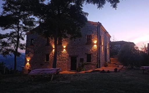 Bed and Breakfast Ballallaluna - Housity