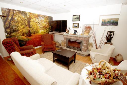 EVA & TRAVEL - Hotel LA BOTIGA - Housity