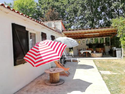Maison spacieuse a Venansault avec jardin et terrasse - Housity