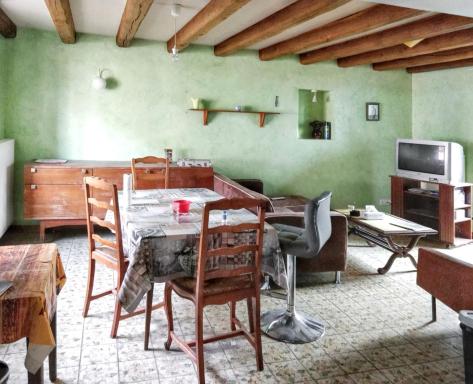 Maison pittoresque a Echalot avec jardin cloture - Housity