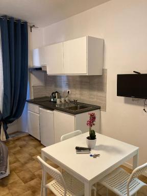 Bologna Central Apartments - Indipendenza 36 - Housity