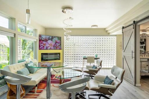 Stylish Suite with Views - Perfect Base for SF & Wine Country Adventures - Housity