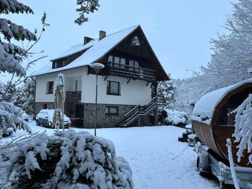 Weekend house w lesie, na Kaszubach - Housity