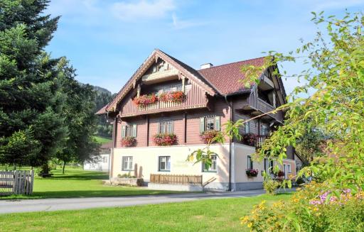 Charming House in Pruggern Mountain View - Housity