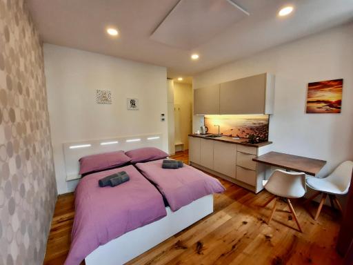 Apartment Gold - Housity