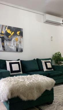 Sanctuary Aparthotel-AC-Garden- Solar-Wi-Fi -Firepit-Park-Carport - Housity