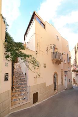 Bed and Breakfast Conte Luna - Hizvo