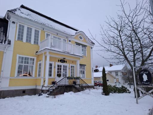 Hotell Örnen - Housity
