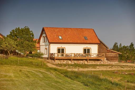 Szczęśliwe Siedlisko - Housity