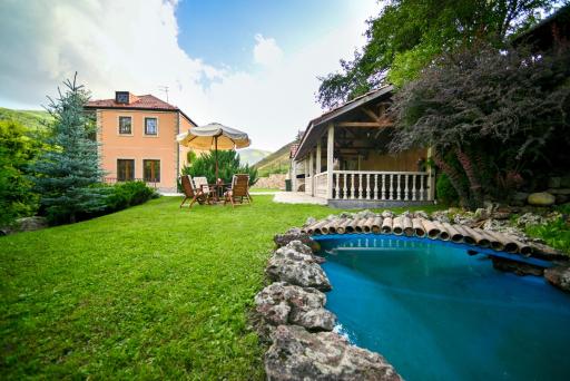 Villa Dudu, Luxury Villa in Hankavan - Housity