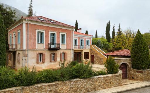 Archontiko Parnassus Dadi - Housity