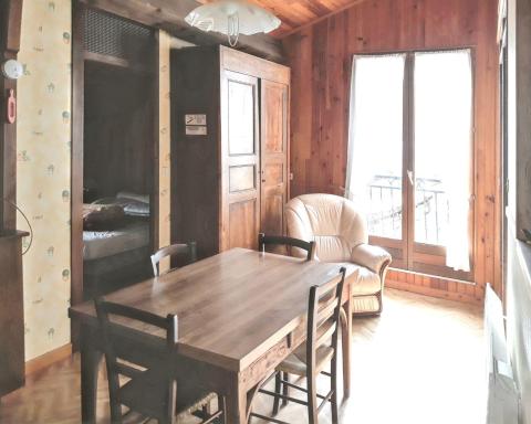 Appartement charmant à Belcaire avec terrasse et vue - Housity