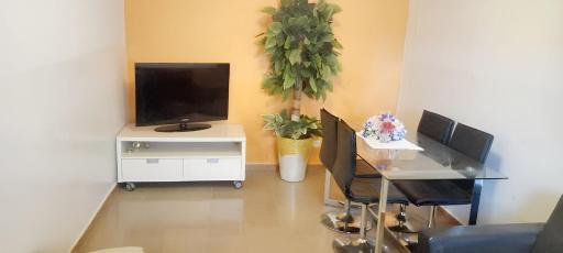 Spacious Apartment with Pool in M'bour - 100 m² - Housity