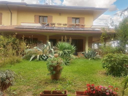 Charming Apartment in San Mauro Pascoli with Garden 75 m² - Housity