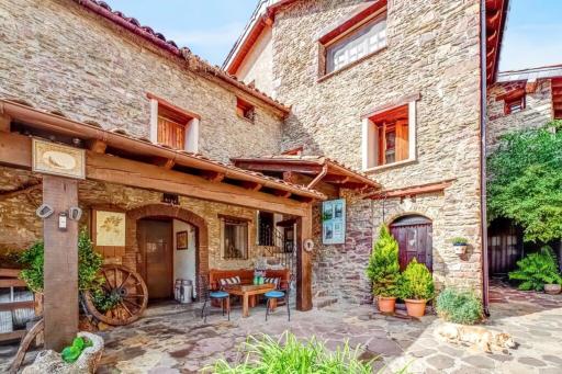 Cozy Apartment in Ardanue with View - Housity