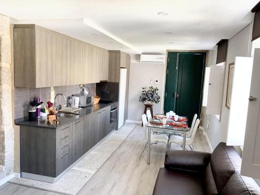 Cozy house in Castelo Branco, 60 m², city view balcony - Housity