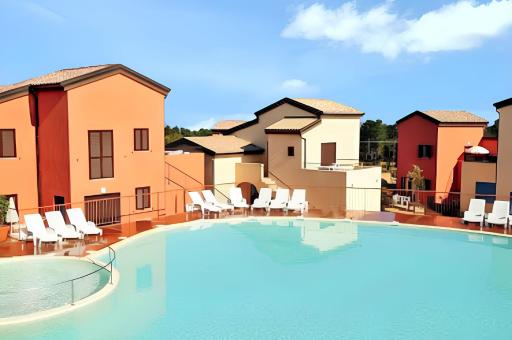Maison en campagne près de Belgodère avec piscine partagée. - Housity
